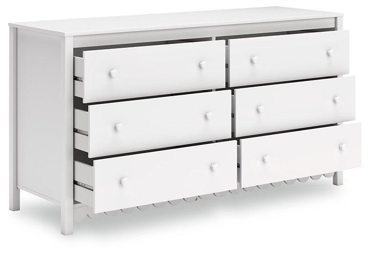 Hallityn Dresser