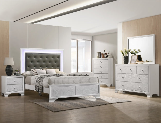 Crown Mark Furniture Lyssa 7 Drawer Dresser in White image
