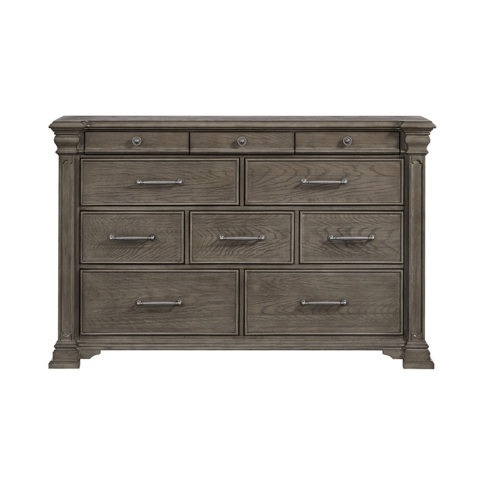 Kings Court 10-Drawer Dresser