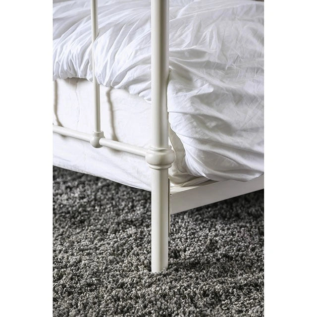 IRIA Vintage White Cal.King, E.King, & Full Bed