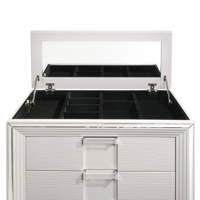 Twenty Nine Chest White