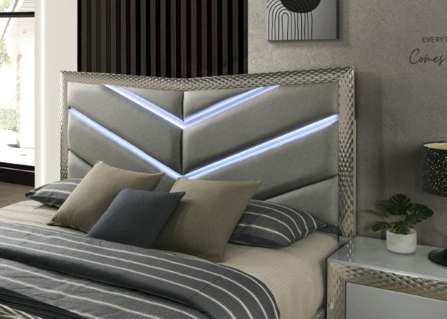 Ventnor E.King & Queen Bed